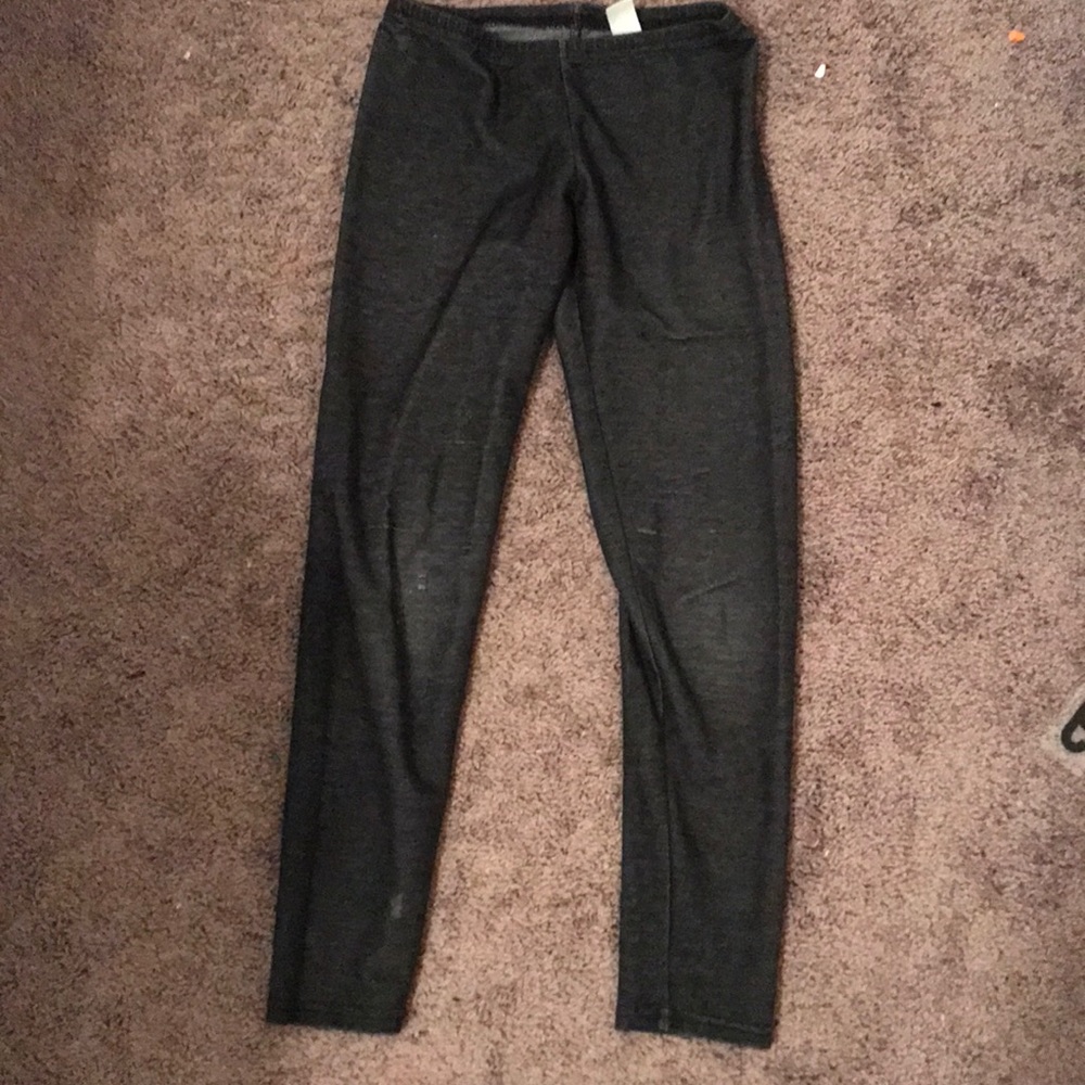 Grey Capri leggings